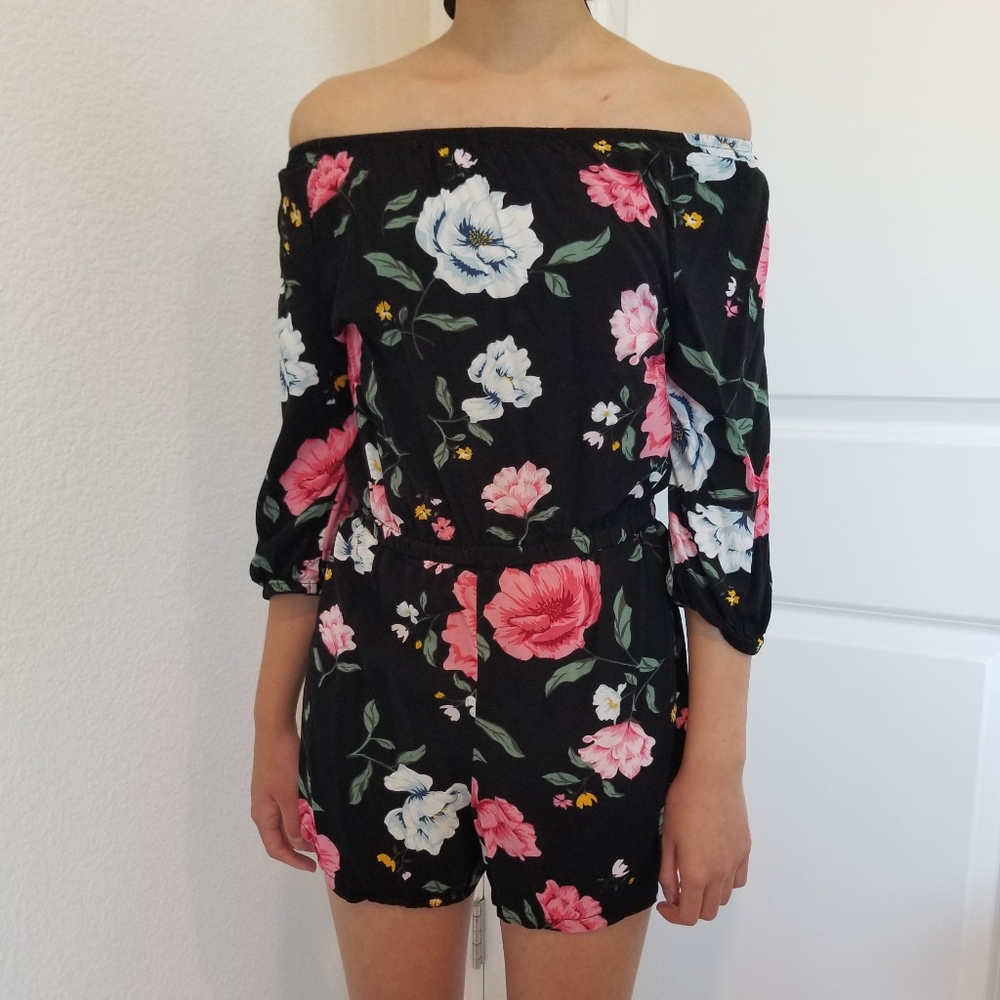 Floral Print Off the Shoulder Romper
